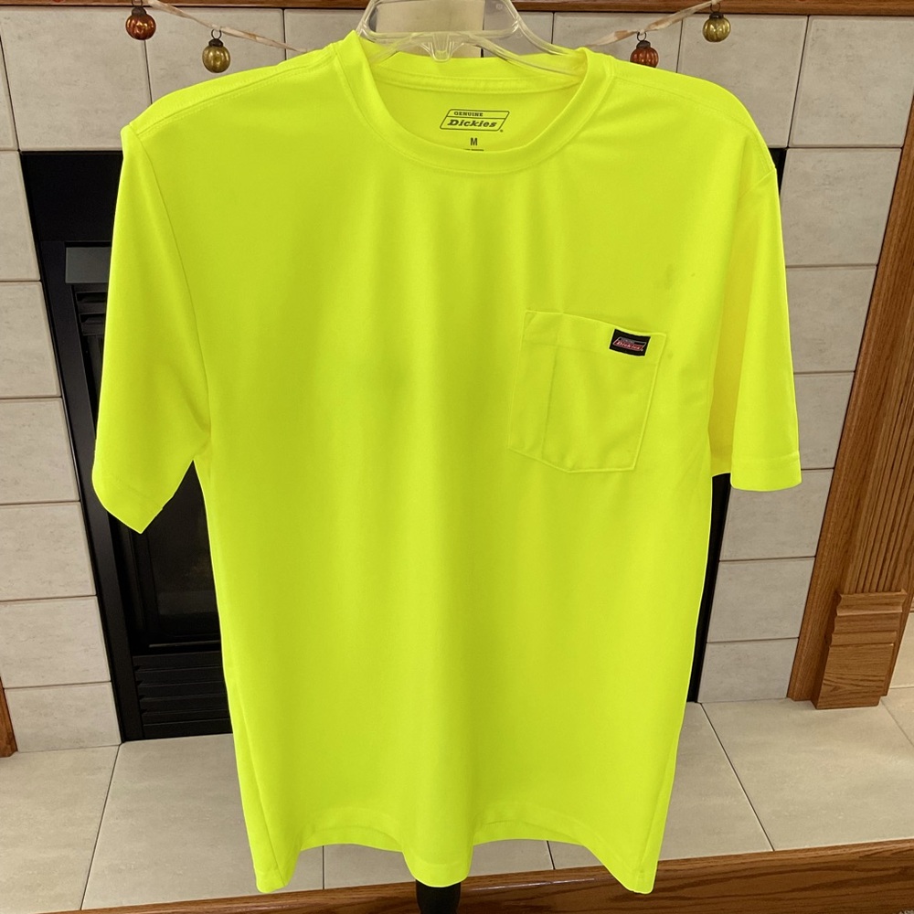 Genuine Dickies Men’s Short Sleeve, Front Pocket Tee, Sz M